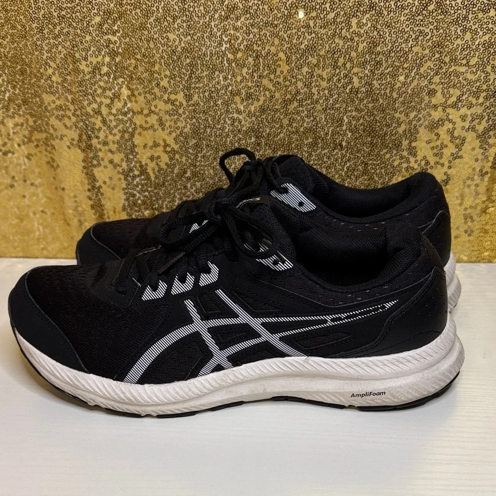ASICS Gel-Content 8 Running Shoes in Black and White